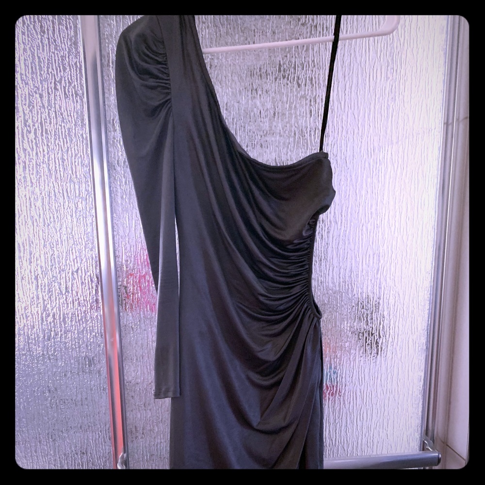 A gray shoulderless dress